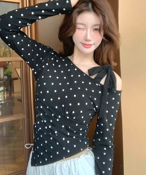 Sibra（シブラ）の「ドット柄ブラックリボンストラップ付きアシメギャザートップス（Tシャツ/カットソー・レディース・グレー/ブラック/ホワイト・M）」の18枚目の写真