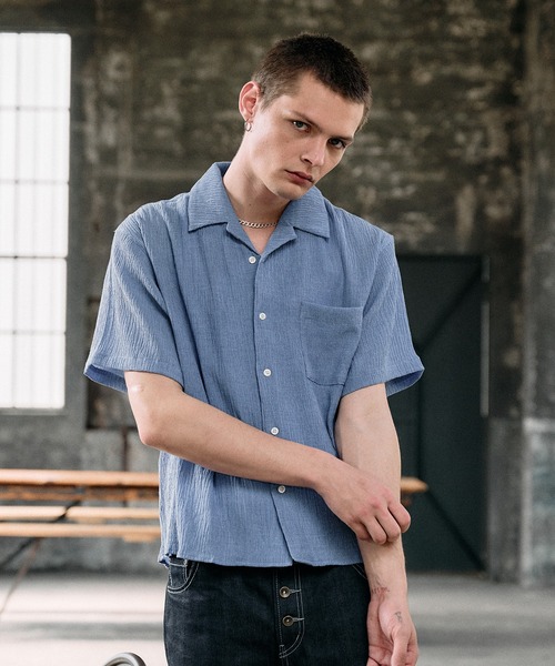 Regen Glanz(レーゲングランツ)の「crinkle textured relaxed open collar shirt / クリンクルテクスチャーリラックスオープンカラーシャツ(シャツ/ブラウス・メンズ・ライトホワイト/ブラック/ブルー/グレー・SMALL/MEDIUM/LARGE)」の5枚目の写真
