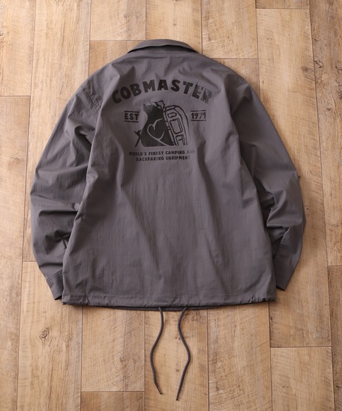 COBMASTER（コブマスター）の「【COBMASTER】 オーバーサイズ バックデザイン プリントコーチジャケット（ナイロンジャケット・メンズ・ベージュ/ブルー/グレー・42/40/38）」の10枚目の写真