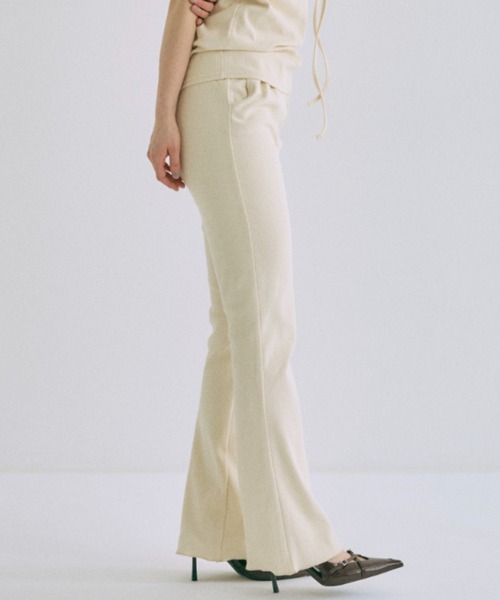 EN NEUME(エンノイム)の「Rib Flare Pants(その他パンツ・レディース・マルチ/アイボリー/ネイビー・1/0)」の20枚目の写真