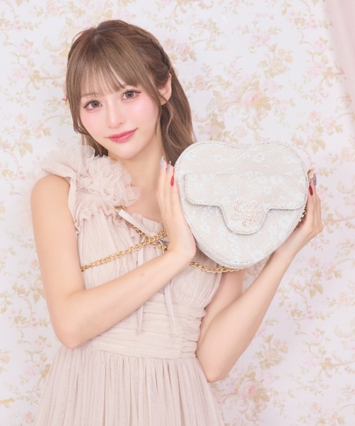LAFARY(ラファリー)の「チュールレースハートバッグ(ショルダーバッグ・レディース・ブラック/ベージュ/ホワイト・FREE)」の3枚目の写真