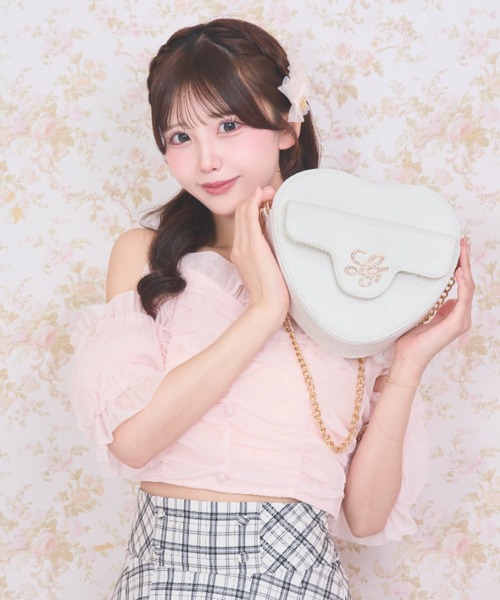 LAFARY(ラファリー)の「チュールレースハートバッグ(ショルダーバッグ・レディース・ブラック/ベージュ/ホワイト・FREE)」の1枚目の写真