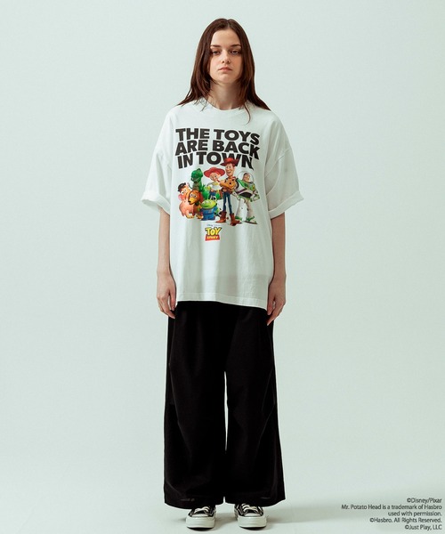 SLICK（スリック）の「【SLICK/スリック】SLICK / TOY STORY Print T-shirt 01/トイストーリー/パウダー加工プリントTシャツ/オーバーサイズ シルエット/ ビンテージ / ディズニー/ピクサー（Tシャツ/カットソー・メンズ・ホワイト/ブラック・3/2/1）」の5枚目の写真