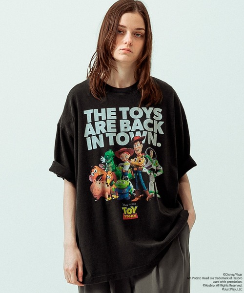 SLICK（スリック）の「【SLICK/スリック】SLICK / TOY STORY Print T-shirt 01/トイストーリー/パウダー加工プリントTシャツ/オーバーサイズ シルエット/ ビンテージ / ディズニー/ピクサー（Tシャツ/カットソー・メンズ・ホワイト/ブラック・3/2/1）」の9枚目の写真