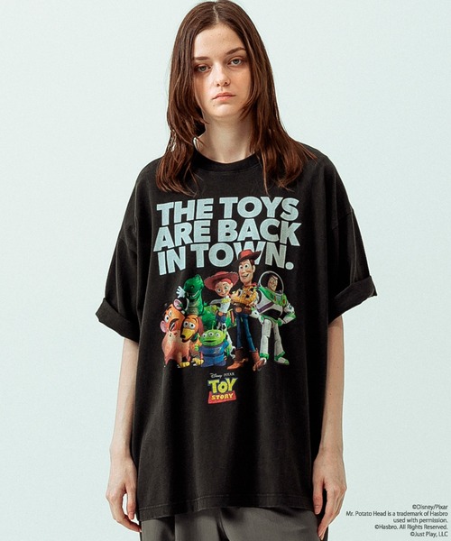 SLICK（スリック）の「【SLICK/スリック】SLICK / TOY STORY Print T-shirt 01/トイストーリー/パウダー加工プリントTシャツ/オーバーサイズ シルエット/ ビンテージ / ディズニー/ピクサー（Tシャツ/カットソー・メンズ・ホワイト/ブラック・3/2/1）」の11枚目の写真