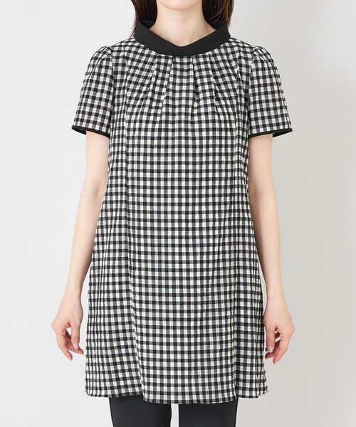 TO BE CHIC(トゥー ビー シック)の「シアーギンガム ロールネック ワンピース(ワンピース・レディース・ブラック/オフホワイト・40)」の5枚目の写真
