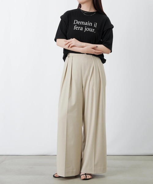LUCA/LADY LUCK LUCA(ルカ/レディラックルカ)の「LC/LLL MVS天竺肩タック5分袖プルオーバー/ショルダータックロゴTee(Tシャツ/カットソー・レディース・ベージュ/ブラック・FREE)」の9枚目の写真
