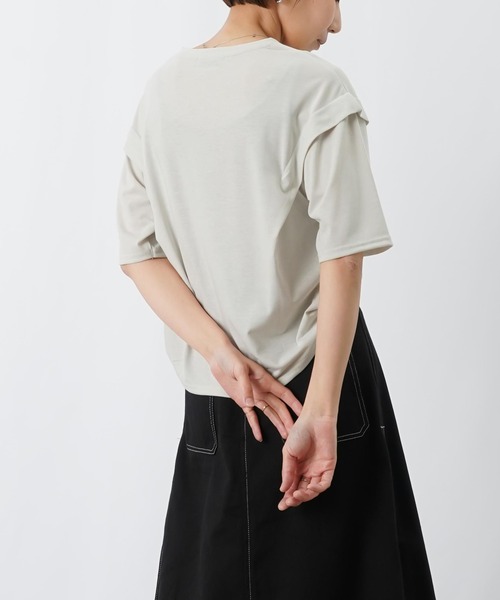 LUCA/LADY LUCK LUCA(ルカ/レディラックルカ)の「LC/LLL MVS天竺肩タック5分袖プルオーバー/ショルダータックロゴTee(Tシャツ/カットソー・レディース・ベージュ/ブラック・FREE)」の15枚目の写真