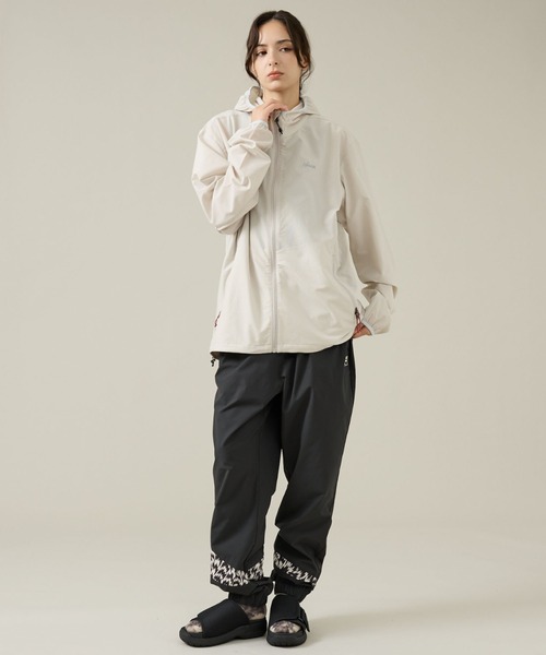 NANGA(ナンガ)の「【NANGA / ナンガ】DotAir(R) コンフィー ジップパーカー / 通気性・吸汗速乾 / NW2411-1E901(マウンテンパーカー・メンズ・ブラック/ベージュ・L/M/XL)」の3枚目の写真