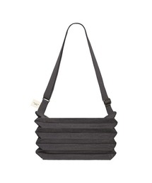 AURORA（オーロラ）の「【PLEATSMAMA(プリーツママ)】NEW SACOCHE BAG（ボディバッグ/ウエストポーチ）」
