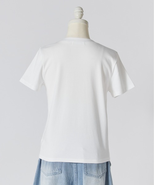 SNIDEL(スナイデル)の「【販路限定カラーあり】ラインストーンTシャツ(Tシャツ/カットソー・レディース・D/C/ブラック/B/A/ホワイト/ネイビー・F)」の14枚目の写真