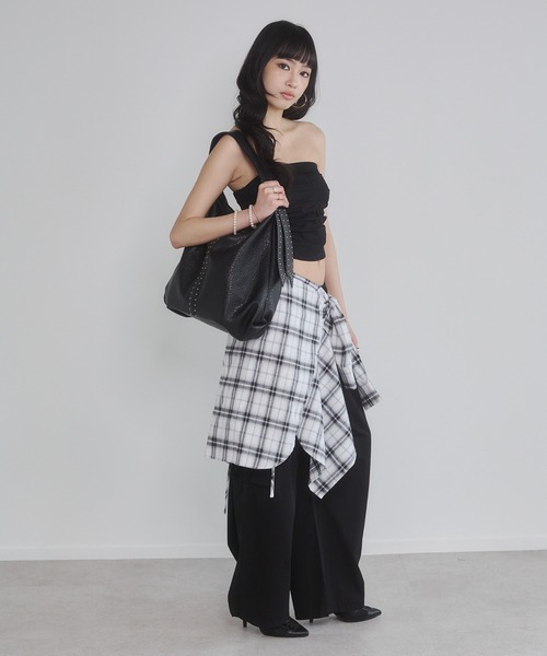 ENVYM（アンビー）の「サイドタックベアトップ（その他トップス・レディース・ブラック/ピンク/カーキ・M/S）」の13枚目の写真