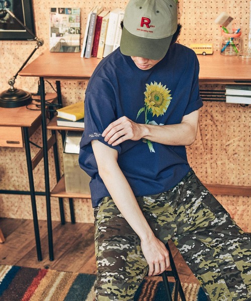 niko and...(ニコアンド)の「マンストーリーTEE(Tシャツ/カットソー・メンズ・オフホワイト/ネイビー・MEDIUM/LARGE)」の5枚目の写真