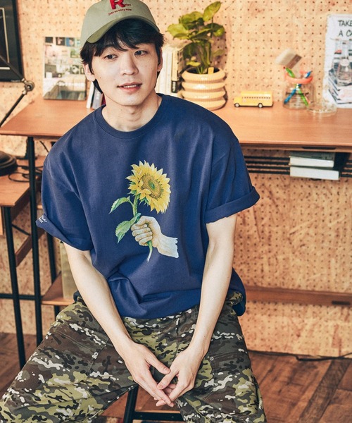 niko and...(ニコアンド)の「マンストーリーTEE(Tシャツ/カットソー・メンズ・オフホワイト/ネイビー・MEDIUM/LARGE)」の3枚目の写真