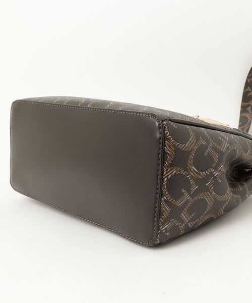 Guess（ゲス）の「ELLIOT Satchel ショルダーバッグ（ショルダーバッグ・レディース・ナチュラル・ONE SIZE）」の4枚目の写真