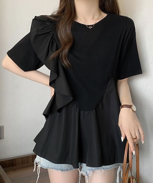 Pittok(ピットク)の「フリルペプラム異素材フレアTシャツプルオーバー(Tシャツ/カットソー・レディース・ブラック/ホワイト・MEDIUM)」の1枚目の写真