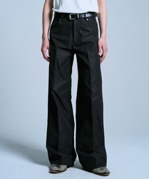 Camphor wood（カンファーウッド）の「PRESSED POLYESTER FLARE SLACKS / センタープレスポリエステルフレアスラックス（スラックス）」