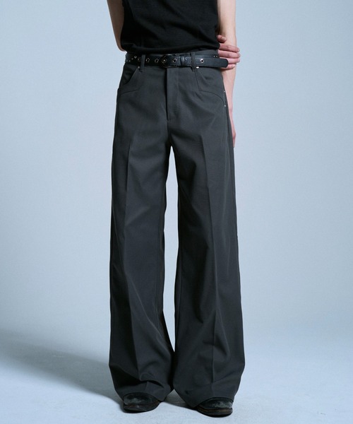 CAMPHOR WOOD(カンファーウッド)の「PRESSED POLYESTER FLARE SLACKS / センタープレスポリエステルフレアスラックス(スラックス・メンズ・グレー/ブラック/ダークブラウン・SMALL/MEDIUM/LARGE)」の9枚目の写真