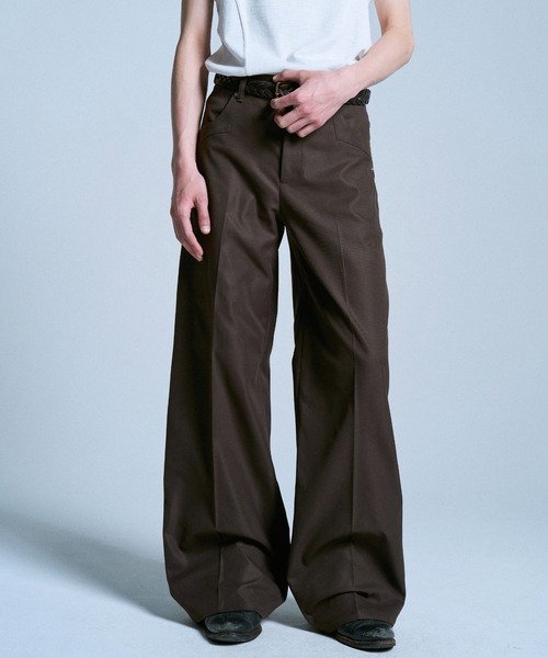 CAMPHOR WOOD(カンファーウッド)の「PRESSED POLYESTER FLARE SLACKS / センタープレスポリエステルフレアスラックス(スラックス・メンズ・グレー/ブラック/ダークブラウン・SMALL/MEDIUM/LARGE)」の18枚目の写真