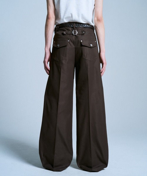 CAMPHOR WOOD(カンファーウッド)の「PRESSED POLYESTER FLARE SLACKS / センタープレスポリエステルフレアスラックス(スラックス・メンズ・グレー/ブラック/ダークブラウン・SMALL/MEDIUM/LARGE)」の21枚目の写真