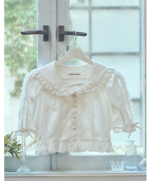 mellfy memory(メルフィーメモリー)の「Lace sleeves sweet satin blouse(シャツ/ブラウス・レディース・ホワイト/ピンク・FREE)」の7枚目の写真