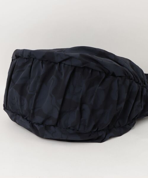 marimekko（マリメッコ）の「Utu Kukasta kukkaan / Crossbody bag L（ショルダーバッグ・レディース・ネイビー・FREE）」の11枚目の写真