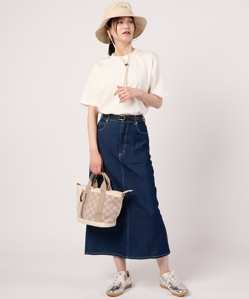 Arnold Palmer(アーノルドパーマー)の「【接触冷感/UVカット】シルキーダンボール シェア ロゴ Tシャツ(Tシャツ/カットソー・レディース・ベージュ/サックスブルー/ネイビー/ホワイト・L/XS/S/LL/M)」の11枚目の写真
