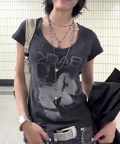 MEMECLE（メメクル）の「【 MEMECLE / メメクル 】グランジパンク Tシャツ（Tシャツ/カットソー・レディース・ダークグレー・LARGE/SMALL/MEDIUM）」の6枚目の写真