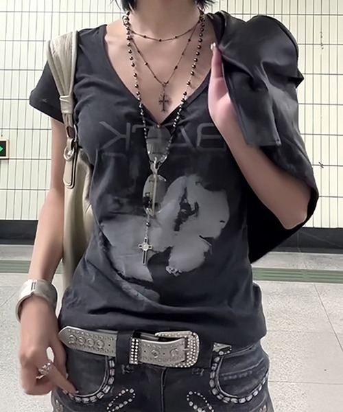 MEMECLE（メメクル）の「【 MEMECLE / メメクル 】グランジパンク Tシャツ（Tシャツ/カットソー・レディース・ダークグレー・LARGE/SMALL/MEDIUM）」の8枚目の写真