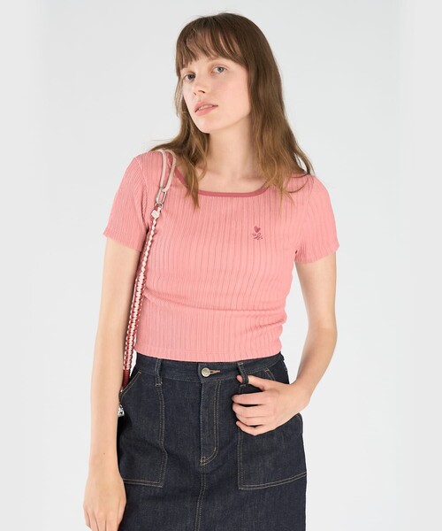 To b. by agnes b.(トゥービーバイアニエスベー)の「ハート ロゴ コンパクト Tシャツ(Tシャツ/カットソー・レディース・ピンク・40/38)」の4枚目の写真