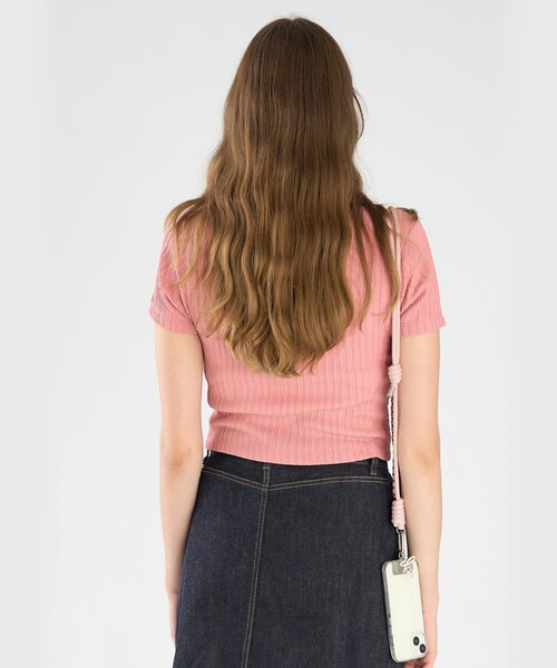 To b. by agnes b.(トゥービーバイアニエスベー)の「ハート ロゴ コンパクト Tシャツ(Tシャツ/カットソー・レディース・ピンク・40/38)」の6枚目の写真
