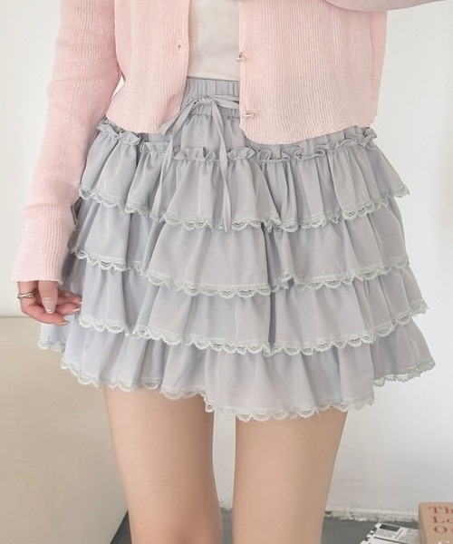 DAY CLOSET（デイ クローゼット）の「【ショート丈/ぺチパンツ一体型】華やかバレエコア レース×フリル。ハイウエスト ティアード スカート レディース（スカート・レディース・ホワイト/アイボリー/グレー/ブラック・FREE）」の4枚目の写真