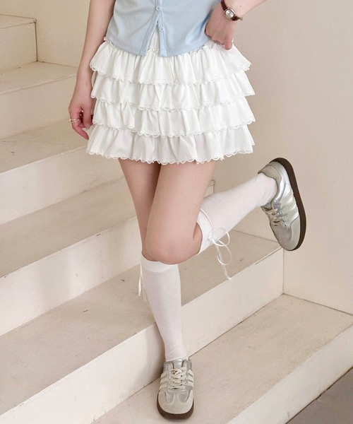 DAY CLOSET（デイ クローゼット）の「【ショート丈/ぺチパンツ一体型】華やかバレエコア レース×フリル。ハイウエスト ティアード スカート レディース（スカート・レディース・ホワイト/アイボリー/グレー/ブラック・FREE）」の7枚目の写真