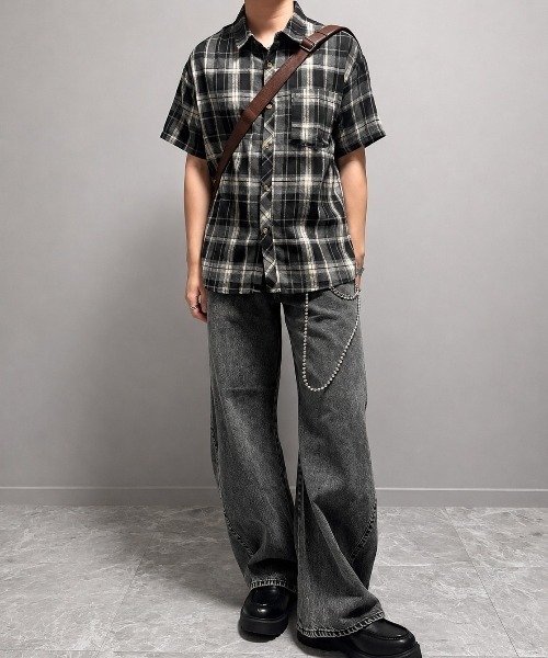 YUNEL.(ユネル)の「ヴィンテージチェック オーバーサイズ 半袖シャツ / レギュラーカラー シャツ(シャツ/ブラウス・メンズ・ブラウン/ネイビー/ブラック・MEDIUM/SMALL/LARGE)」の11枚目の写真