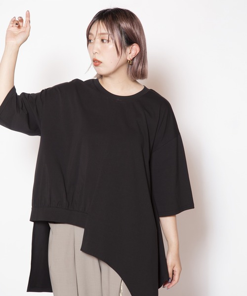 OSMOSIS(オズモーシス)の「アシンメトリーフレアーTシャツ(Tシャツ/カットソー・レディース・ブラック/グレー/ホワイト・ONE SIZE)」の11枚目の写真