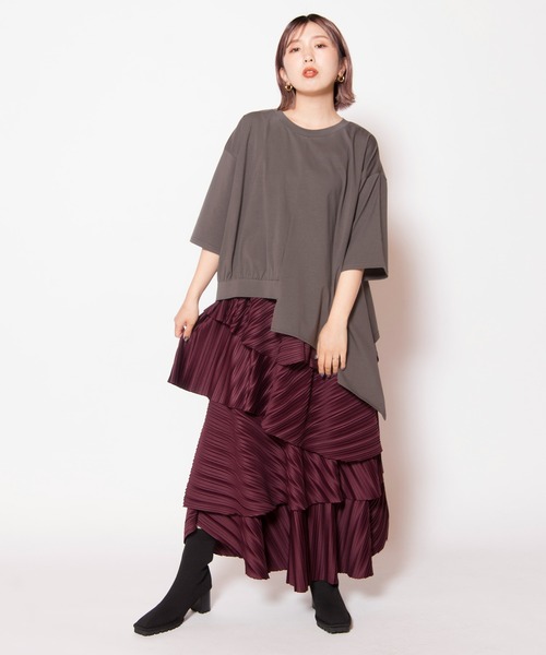 OSMOSIS(オズモーシス)の「アシンメトリーフレアーTシャツ(Tシャツ/カットソー・レディース・ブラック/グレー/ホワイト・ONE SIZE)」の15枚目の写真