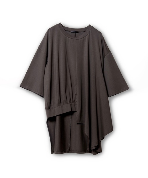 OSMOSIS(オズモーシス)の「アシンメトリーフレアーTシャツ(Tシャツ/カットソー・レディース・ブラック/グレー/ホワイト・ONE SIZE)」の8枚目の写真
