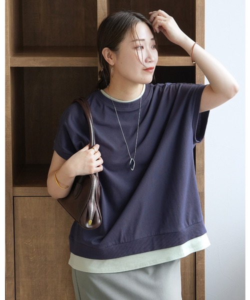 reca(レカ)の「【接触冷感】配色レイヤード風バックロゴTシャツ(Tシャツ/カットソー・レディース・オフホワイト/チャコールグレー/ネイビー・FREE)」の3枚目の写真