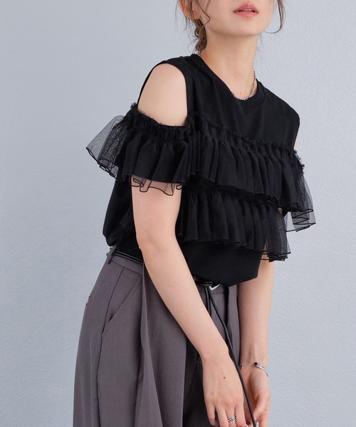 murea(ミュレア)の「2段フリルチュールオープンショルダーカットソー(Tシャツ/カットソー・レディース・ホワイト/ブラック・FREE)」の19枚目の写真