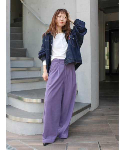 Ungrid（アングリッド）の「フィットヘンリーロングスリーブTee（Tシャツ/カットソー・レディース・オフホワイト/ブラウン/ブラック・FREE）」の17枚目の写真