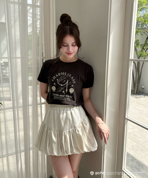 my twilight(マイトワイライト)の「【Harry Potter】呪文学 刺繍 Tシャツ(Tシャツ/カットソー・レディース・ブラック/オフホワイト・FREE)」の9枚目の写真