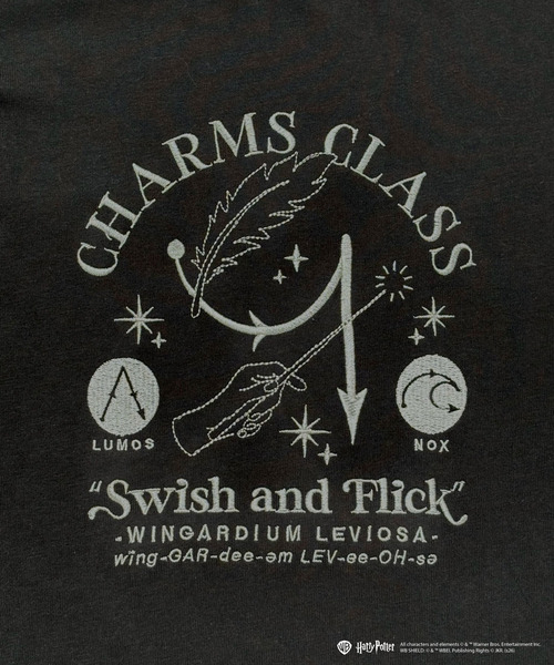 my twilight(マイトワイライト)の「【Harry Potter】呪文学 刺繍 Tシャツ(Tシャツ/カットソー・レディース・ブラック/オフホワイト・FREE)」の4枚目の写真