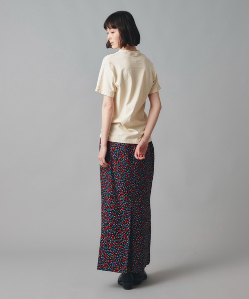 AT THE TRNK（アットザトランク）の「GOODDAYロゴ プリント Ｔシャツ AT THE TRNK（Tシャツ/カットソー・レディース・ホワイト/ブラック/グレー/クリーム・M/L）」の20枚目の写真