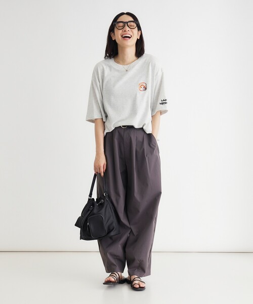 Right-on(ライトオン)の「《体型カバー》ネコバッグプリントTシャツ(Tシャツ/カットソー・レディース・チャコールグレー/ライトグレー/オフホワイト・05/04)」の13枚目の写真