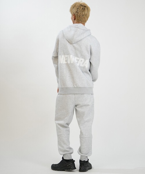 NEW ERA(ニューエラ)の「【ムラサキスポーツ別注】NEW ERA/ニューエラ スウェットパンツ 15393149/15393150/15393151(スウェットパンツ・メンズ・ブラック/アッシュグレー/ストーン・L/XL/M)」の16枚目の写真