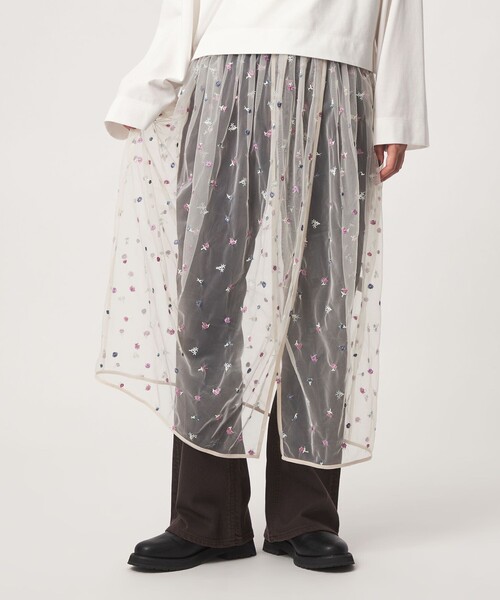 green label relaxing(グリーンレーベルリラクシング)の「【WEB限定】<at ease>チュール シシュウ 2WAY スカート ワンピース(ワンピース・レディース・オフホワイト/ブラック・FREE)」の6枚目の写真