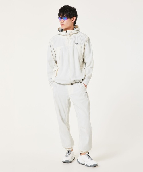 OAKLEY(オークリー)の「【最新】 オークリー OAKLEY FLEXIBLE WIND JACKET/ジャケット/ゴルフメンズコレクション/OAKLEY(その他アウター・メンズ・ブルー系その他/ブラック/オフホワイト・XL/S/M/L)」の2枚目の写真