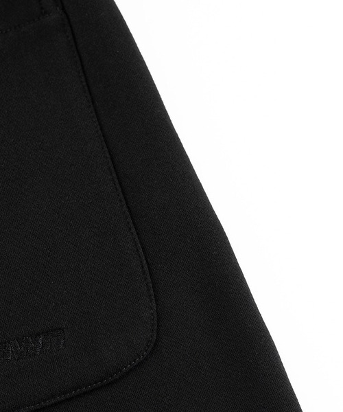 JACKROSE(ジャックローズ)の「Unknown-Black x Silver Allover Rhinestone Baggy Sweat Shorts(その他パンツ・メンズ・ブラック・FREE)」の4枚目の写真
