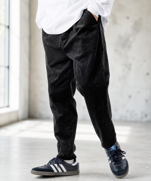 FREAK'S STORE（フリークスストア）の「限定展開 ベーシックシルエット コーデュロイ イージーパンツ（その他パンツ・メンズ・チャコールグレー/ブラック/ベージュ/ブラウン/ナチュラル・SMALL/MEDIUM/LARGE）」の2枚目の写真