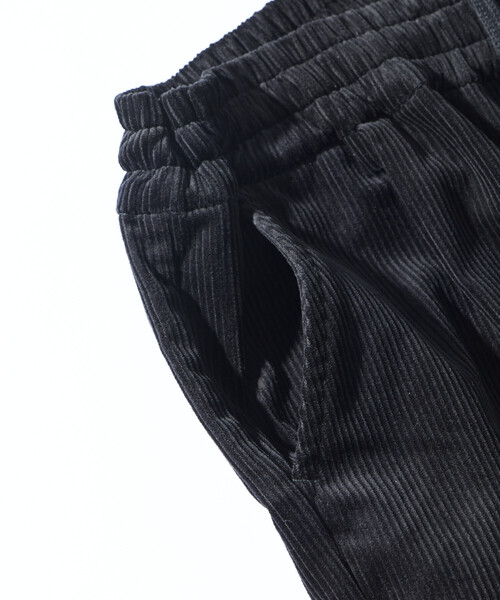 FREAK'S STORE（フリークスストア）の「限定展開 ベーシックシルエット コーデュロイ イージーパンツ（その他パンツ・メンズ・チャコールグレー/ブラック/ベージュ/ブラウン/ナチュラル・SMALL/MEDIUM/LARGE）」の11枚目の写真